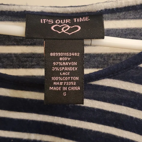 Super soft embroidered shirt - Picture 3 of 3